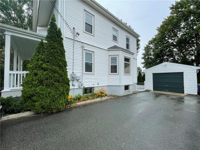 Building Photo - 115 Bliss Rd