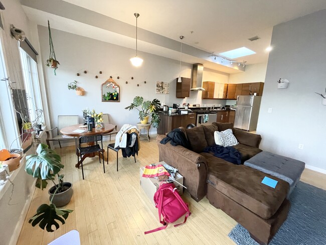 Foto del edificio - 1431 Tremont St