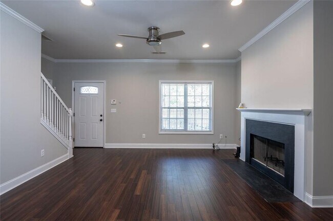Foto del edificio - 323 Englewood Ave SE