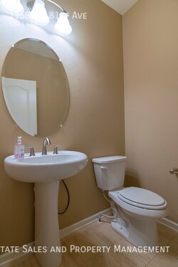Building Photo - Beautiful 5 bedroom + office, 4 bath, Moun...