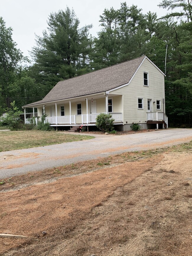 Building Photo - 256 Hubbard Rd