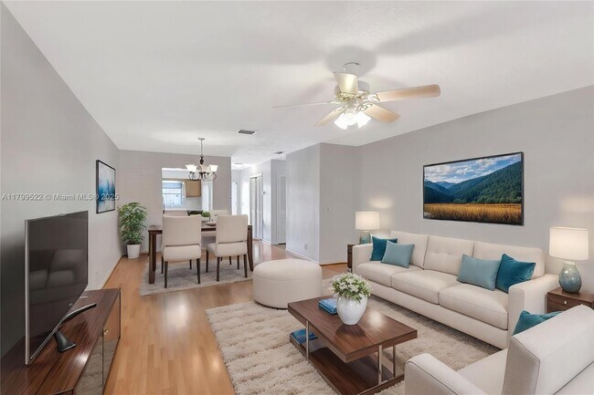 Foto del edificio - 1472 SW 26th Ave