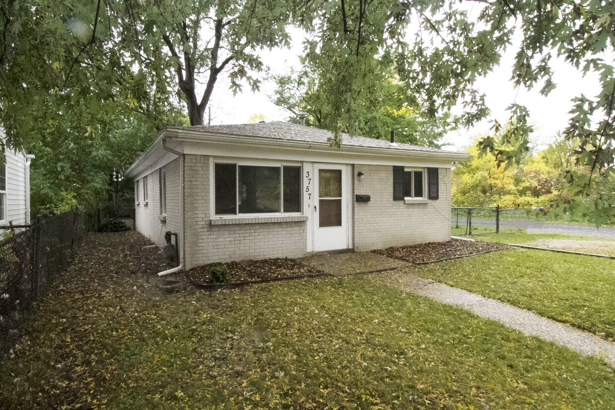 Foto principal - 3757 Dixie Dr