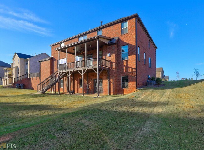 Building Photo - 4565 Cloister Cir