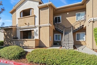 Building Photo - 501 Gibson Dr