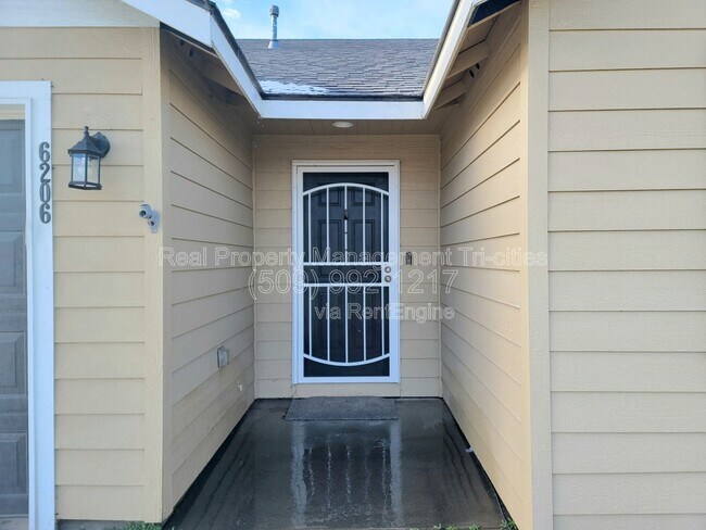 Foto del edificio - 6206 Maryhill Ln