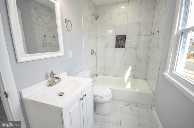 Foto del edificio - 7582 Annapolis Rd