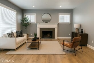 Building Photo - 2108 La Paloma Ave Building Photo - 2108 La Paloma Ave