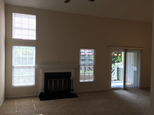 Photo - 19909 Henderson Rd Apartment