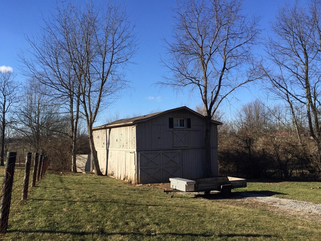 Primary Photo - 1065 Mackey Pike