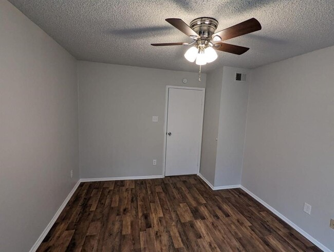 Building Photo - 13151 Walden Rd