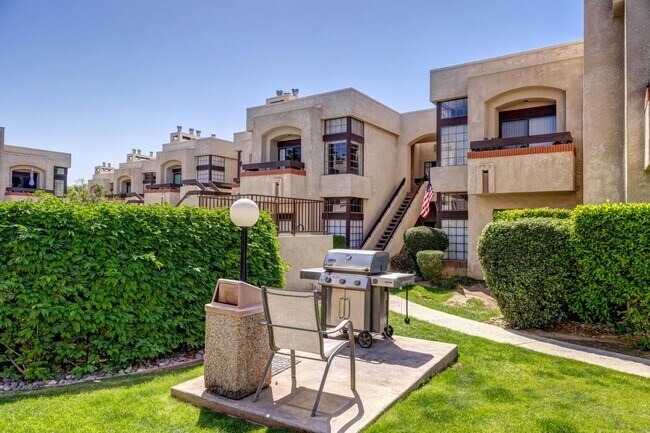 Foto del edificio - 2601 S Broadmoor Dr