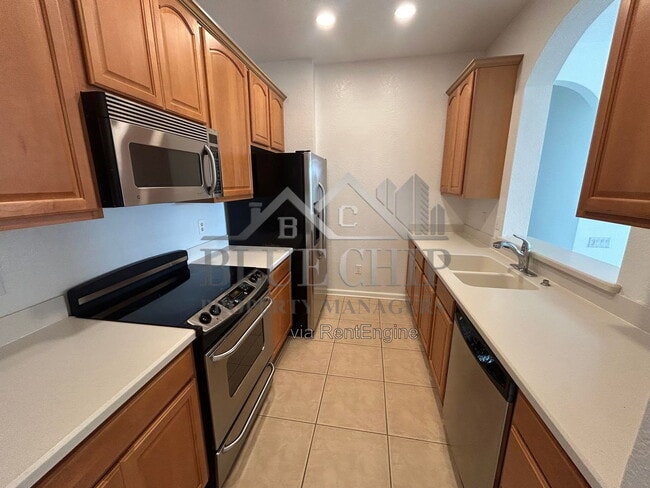 Building Photo - 3314 Robert Trent Jones Dr