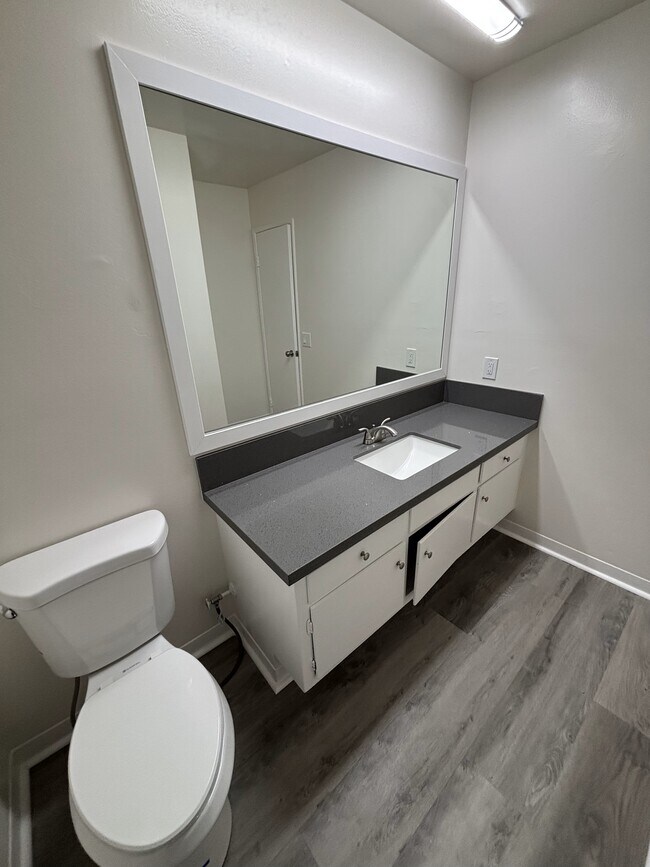 Foto del edificio - 2105 Grant Ave