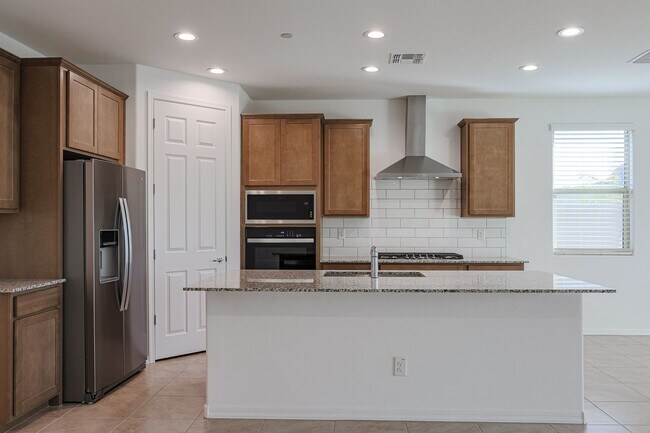 Building Photo - 3 Bedroom + 2 Bathroom Home in Sereno for Rent