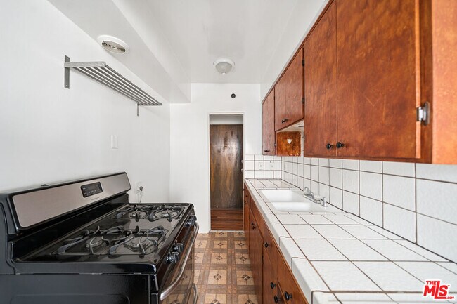 Foto del edificio - 153 Crescent Dr