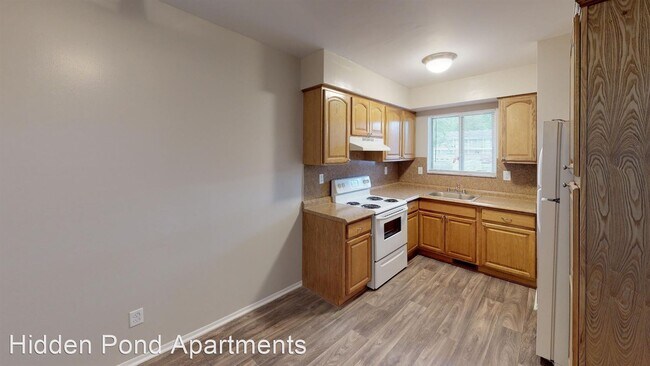 Building Photo - 1 br, 1 bath Apartment - 525-535 Pontiac St