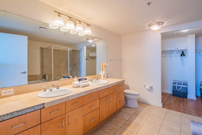 Building Photo - 44 W Monroe St