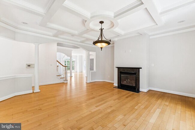Foto del edificio - 6504 Divine St