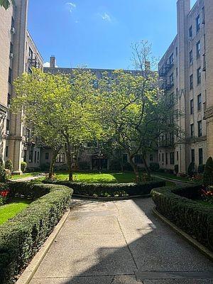 Foto principal - 1 bedroom in BRONX NY 10462