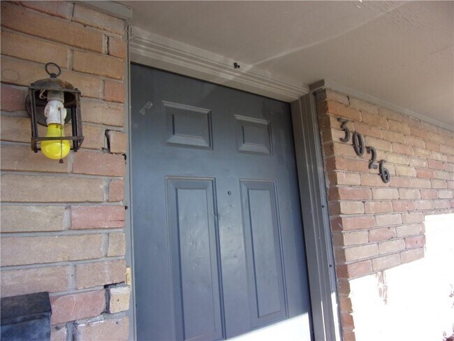 Foto del edificio - 3026 Sunnybrook Rd