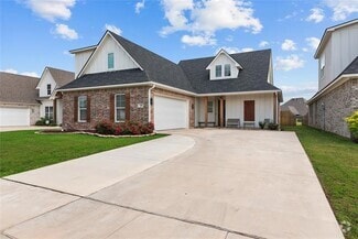 Building Photo - 24 Turtle Creek Dr