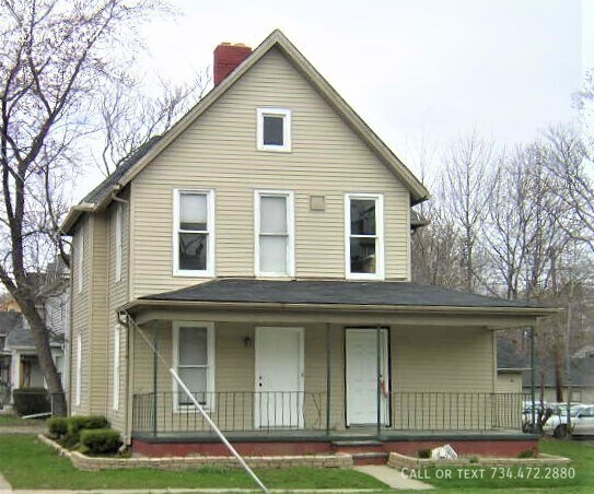Primary Photo - 422 Washtenaw Ave