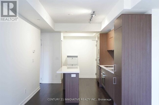 Building Photo - 21-1221 Widmer St