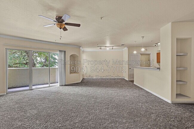 Foto del edificio - 8290 Gate Pkwy W