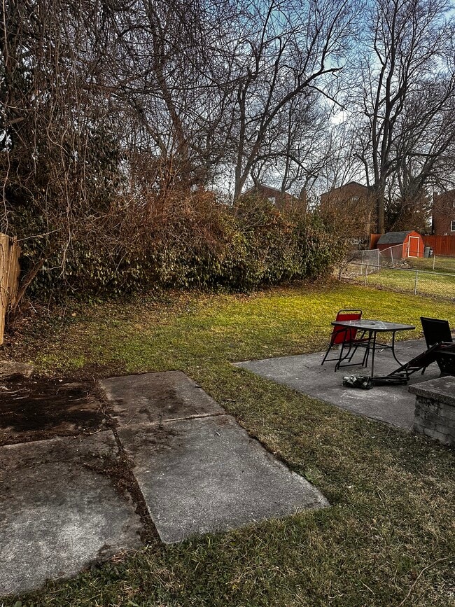 Building Photo - 970 Covedale Ave