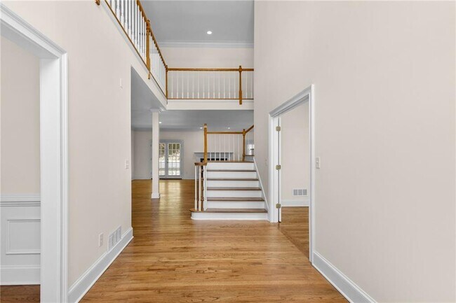 Foto del edificio - 5941 Wilbanks Dr