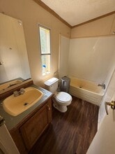 Building Photo - 525 Rhynes Way