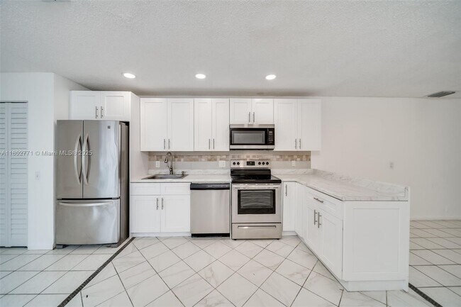 Building Photo - 11640 NW 39th St