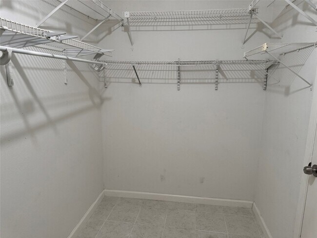 Foto del edificio - 6311 Dawnridge Dr