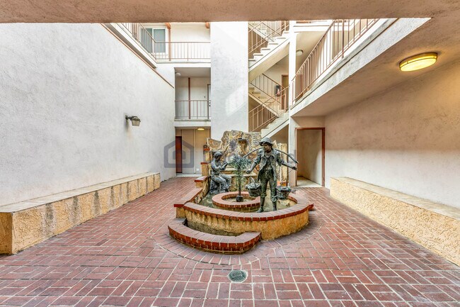 Foto del edificio - 1615 Greenfield Ave