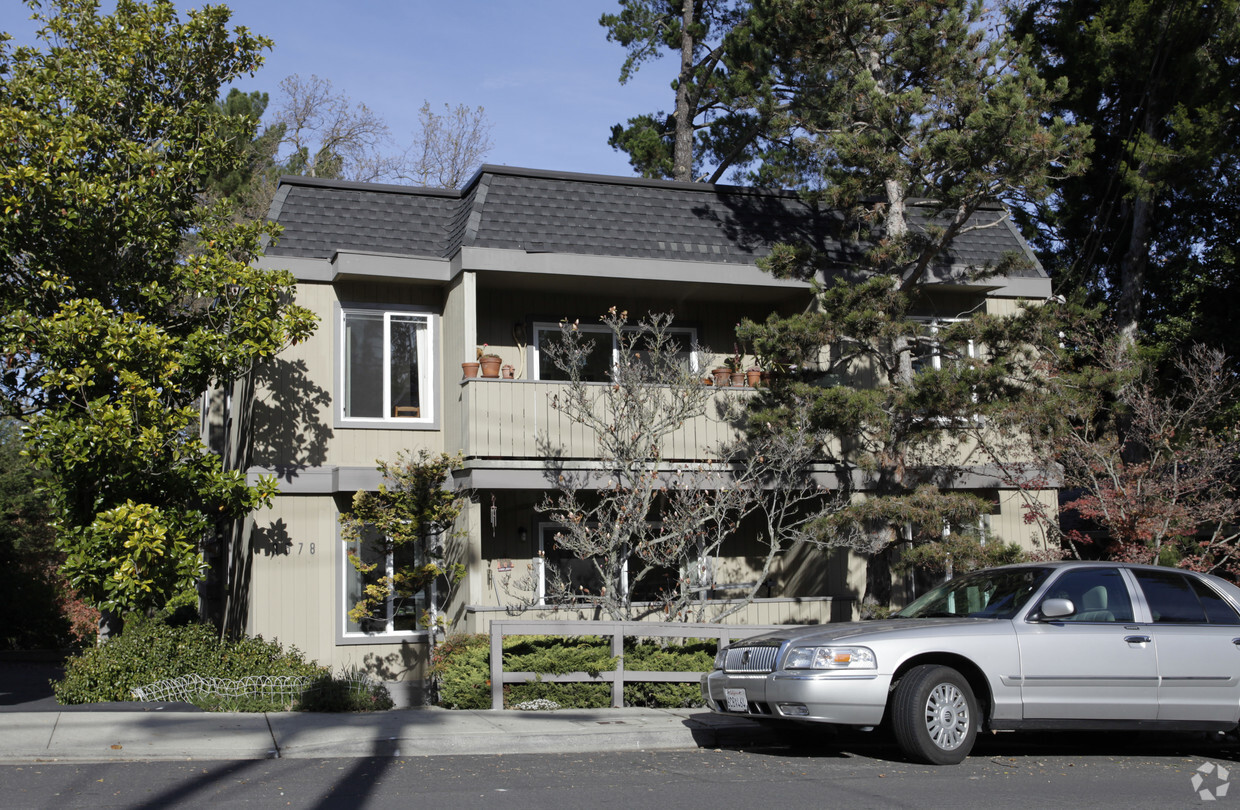 Foto del edificio - 3578 Brook St