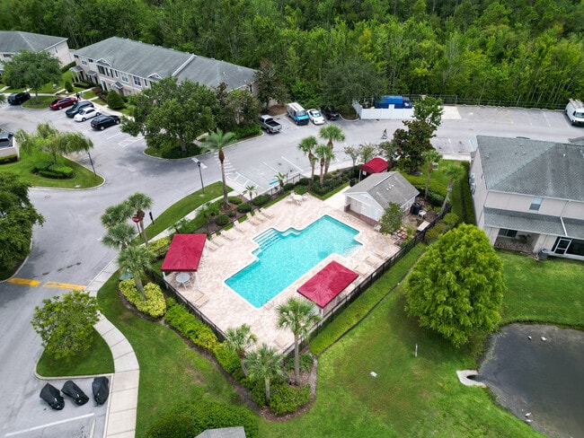 Building Photo - 1749 Sedgefield Ct