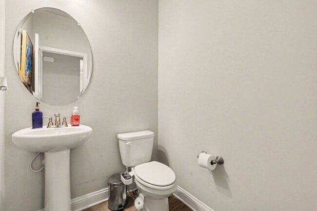 Building Photo - 837 Everleigh Ct
