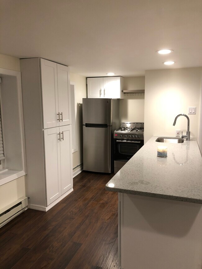 Foto del edificio - 4122 N Bell Ave