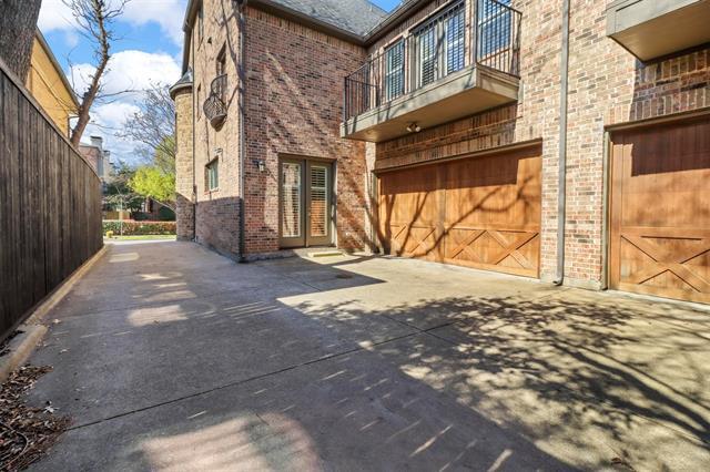 Foto del edificio - 4516 Gilbert Ave
