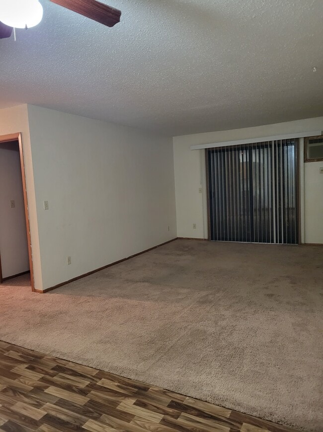 Living Room - Parkwood Apartments