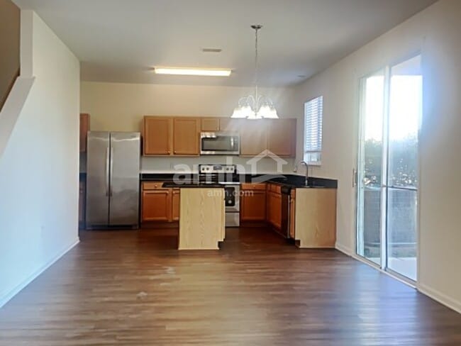 Foto del edificio - 75050 Ravenwood Dr