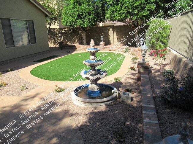 Foto del edificio - Ready Now:  3 bed 2 bath home in Gilbert