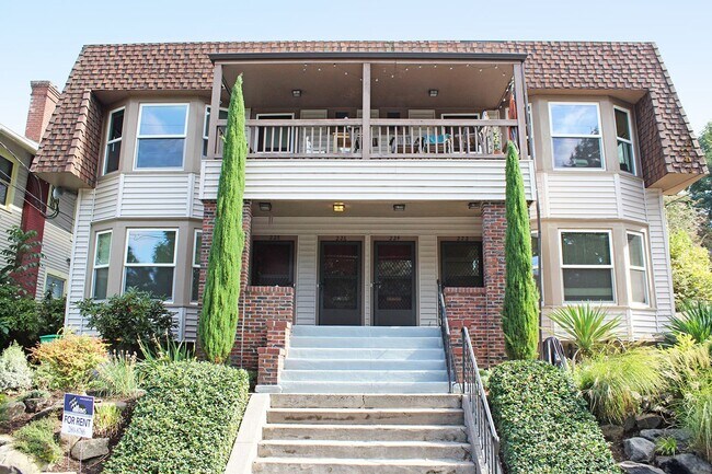 Building Photo - 222-228 NE 29th Avenue