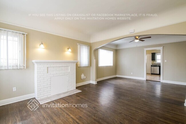Foto del edificio - 1642 W 65th Pl