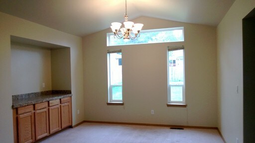 Building Photo - 2500 Helm St