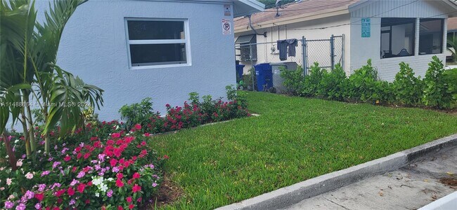 Foto del edificio - 3421 NE 5th Ave