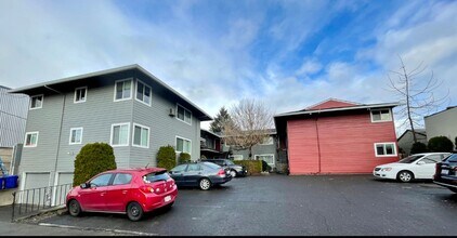 Building Photo - 9039 SE Stark St