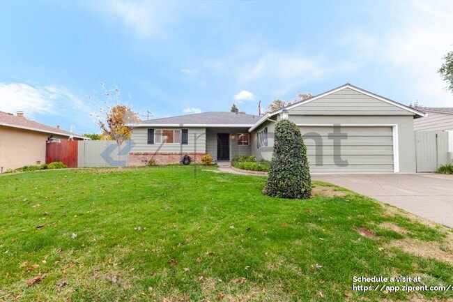 Building Photo - 4636 Goya Pkwy