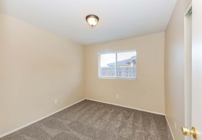 Building Photo - 6636 Solano Dr